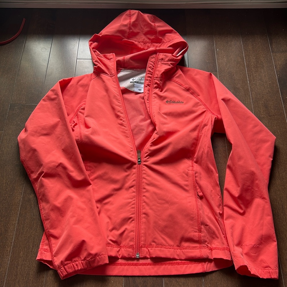 Raspberry coloured Youth/ Ladies Small Columbia Jacket